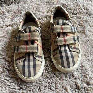 Burberry sneakers
